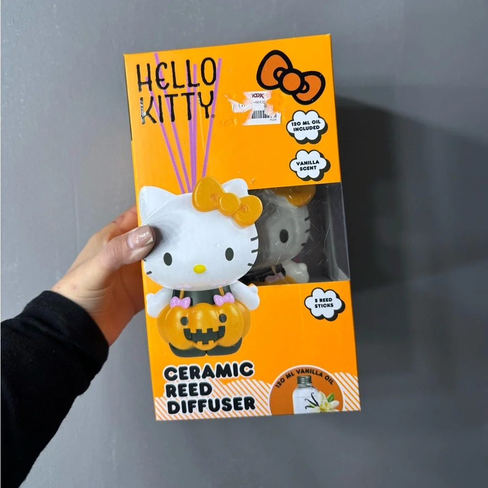 Hello Kitty Ceramic Reed Diffuser - Picture 1 of 2